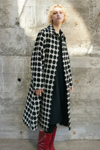 Laden Sie das Bild in den Galerie-Viewer, val33entine.7084
