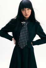 Laden Sie das Bild in den Galerie-Viewer, Damen kleid schwarz
